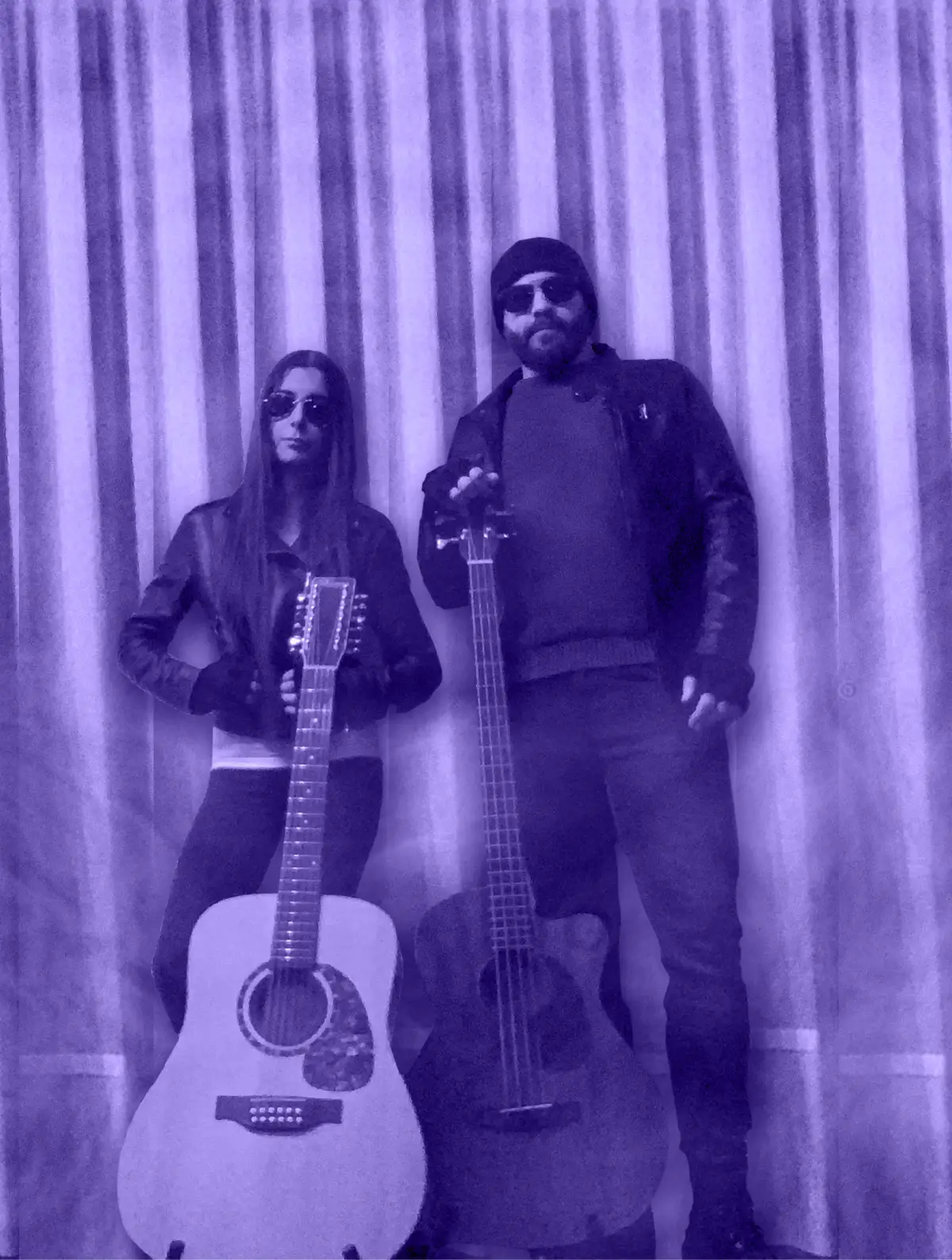 Hazy Memory, il nostro duo acustico si forma nell’estate 2023 con l’idea base di coverizzare tracce famose plasmando dei suoni molto drammatici.
